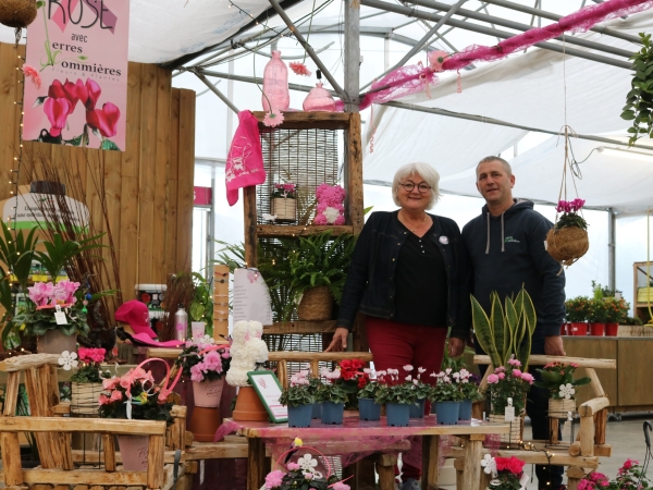 En octobre, les Serres de Commières se parent de rose