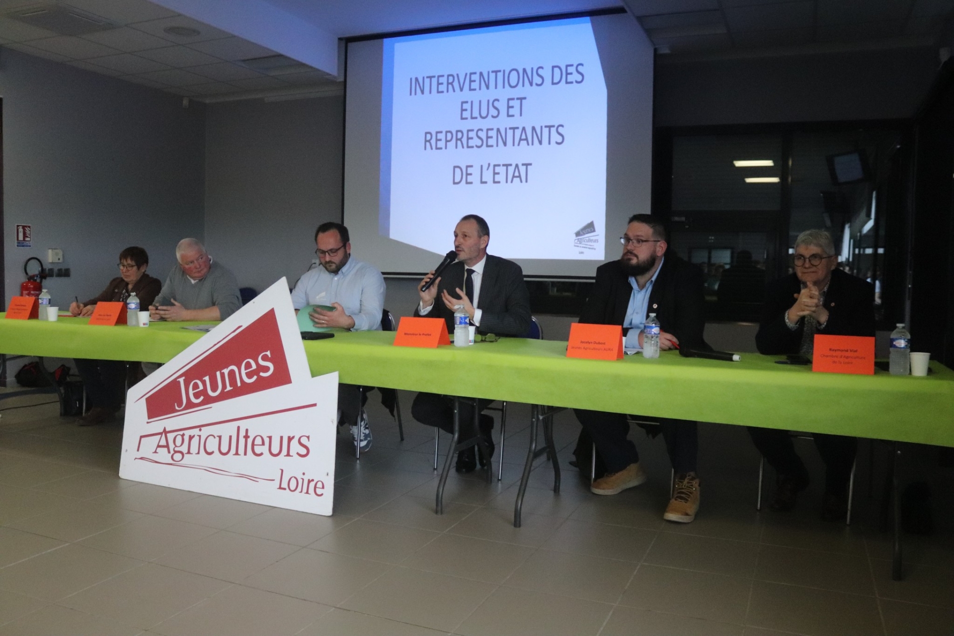 Les Jeunes agriculteurs demandent des perspectives