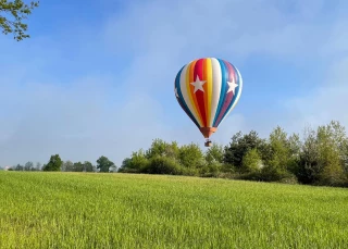 Découvrir la plaine de haut avec Forez Montgolfière